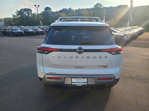 Used 2025 Nissan Pathfinder Platinum AWD/4WD image 4