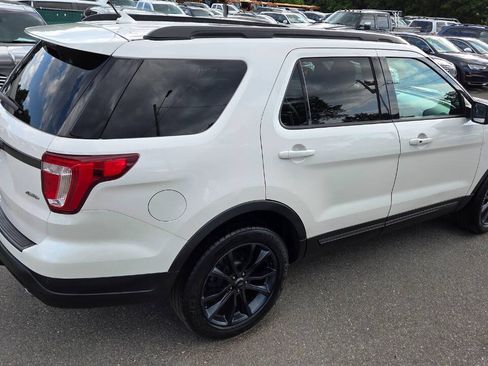 Used 2019 Ford Explorer XLT w/ Equipment Group 202A AWD/4WD image 14