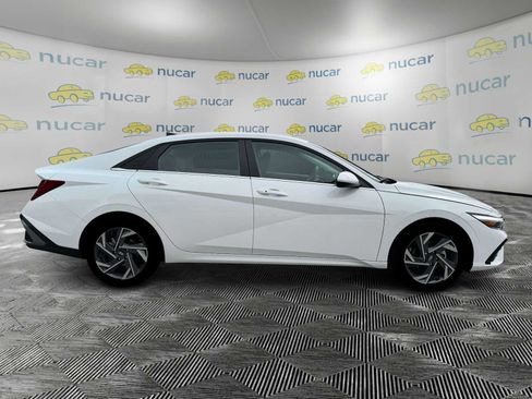 Used 2025 Hyundai Elantra SEL image 10