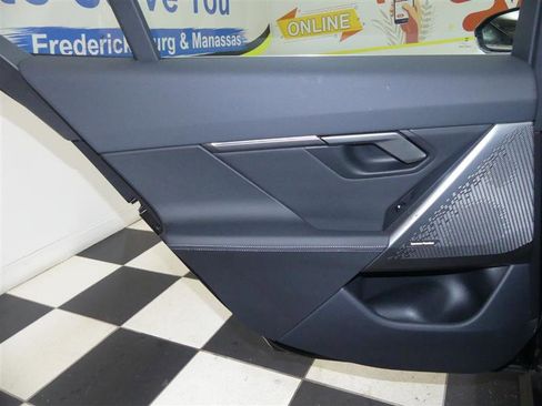 Used 2025 BMW 530i xDrive w/ Premium Package image 36