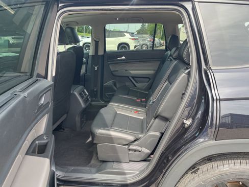 Used 2022 Volkswagen Atlas SEL R-Line AWD/4WD image 29