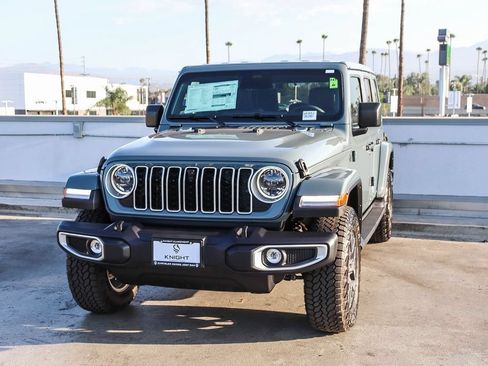 New 2026 Jeep Wrangler Unlimited Sahara AWD/4WD image 4