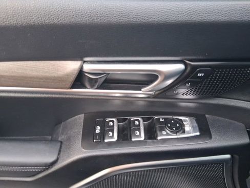 Used 2022 Kia Telluride SX w/ SX Prestige Package image 18