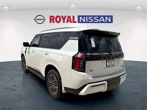 New 2025 Nissan Armada Platinum w/ Convenience Package image 4