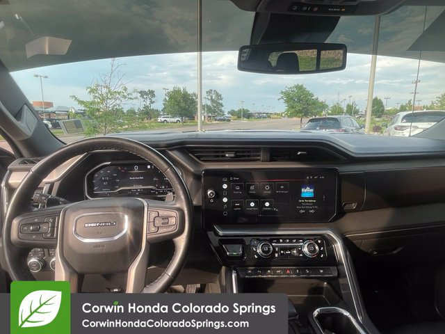 Used 2022 GMC Sierra 1500 Denali AWD/4WD image 15