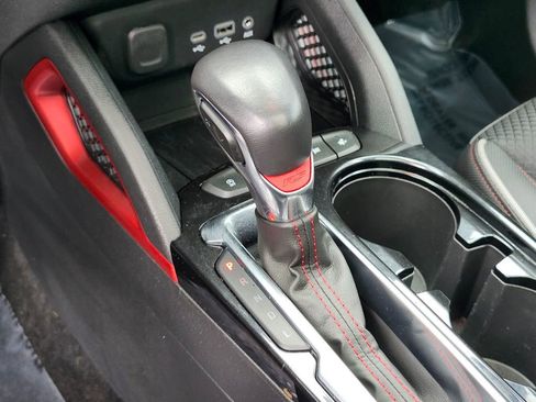 Used 2022 Chevrolet TrailBlazer RS w/ Sun and Liftgate Package image 25