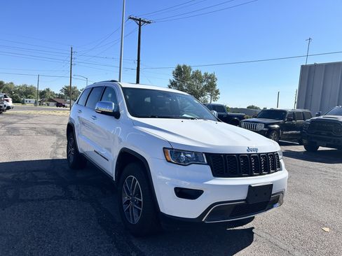 Used 2019 Jeep Grand Cherokee Limited AWD/4WD image 7