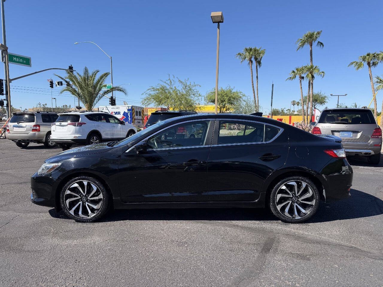 Used 2018 Acura ILX w/ Special Edition Package FWD image 2