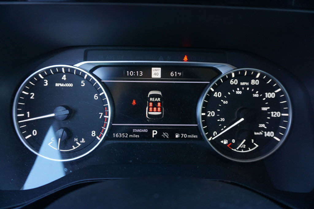 Used 2024 Nissan Pathfinder SL w/ SL Premium Package FWD image 7