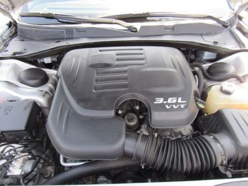 Used 2022 Dodge Charger SXT image 19