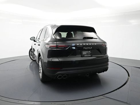 Used 2021 Porsche Cayenne S image 24