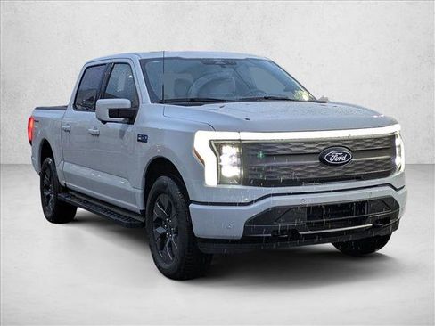 New 2025 Ford F150 Lightning Lariat image 6