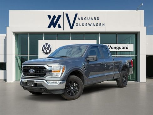 Used 2022 Ford F150 XLT image 1