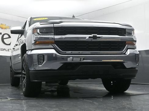 Used 2017 Chevrolet Silverado 1500 LT w/ All Star Edition AWD/4WD image 3