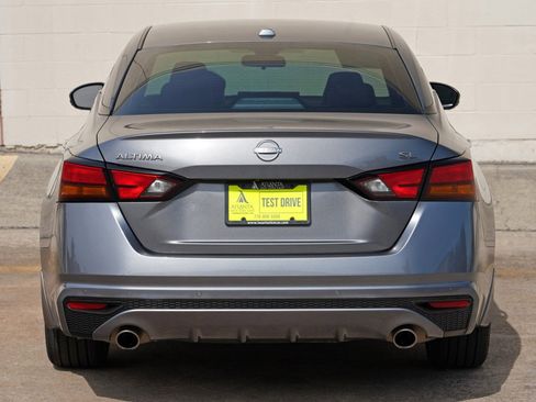 Used 2024 Nissan Altima 2.5 SL FWD image 47