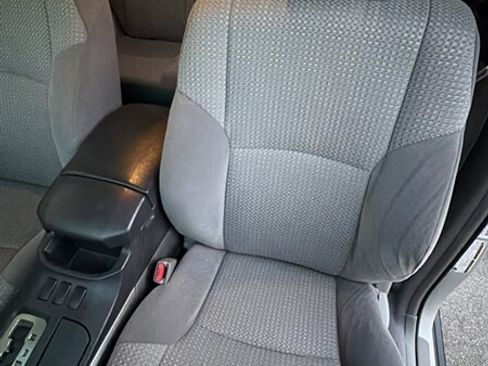 Used 2005 Toyota 4Runner SR5 image 19