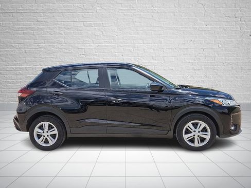 Used 2024 Nissan Kicks S FWD image 5