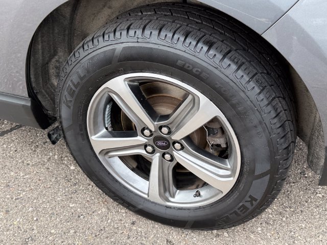 Certified 2024 Ford Edge SEL w/ Convenience Package AWD/4WD image 5