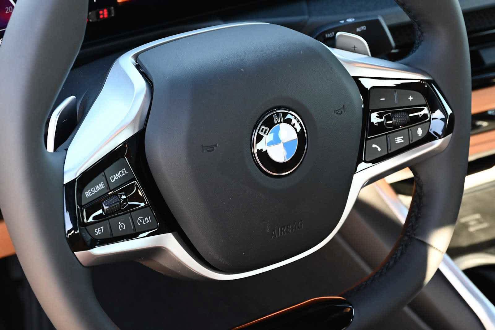 Used 2026 BMW 330i Sedan w/ Premium Package RWD image 15