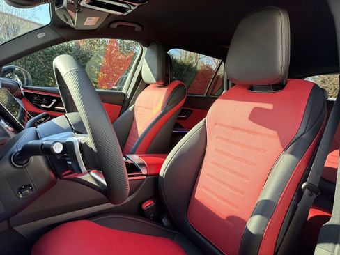 New 2026 Mercedes-Benz GLC 300 4MATIC image 12