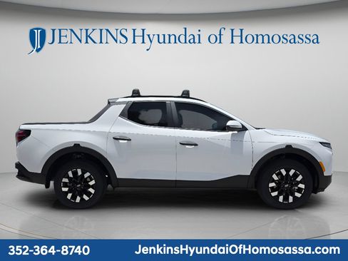 New 2026 Hyundai Santa Cruz SEL FWD image 2