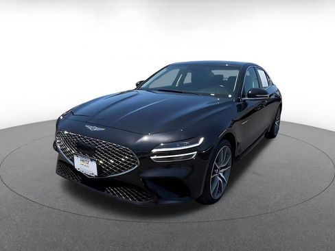 Used 2025 Genesis G70 2.5T RWD image 7