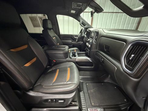 Used 2022 GMC Sierra 2500 AT4 w/ AT4 Premium Plus Package image 13