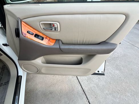 Used 2002 Lexus RX 300 4WD image 18