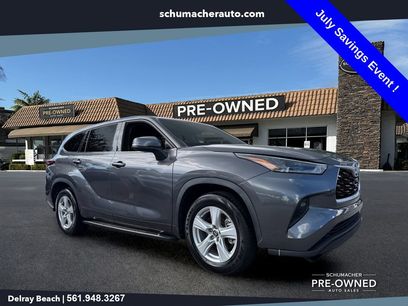 Used 2021 Toyota Highlander LE