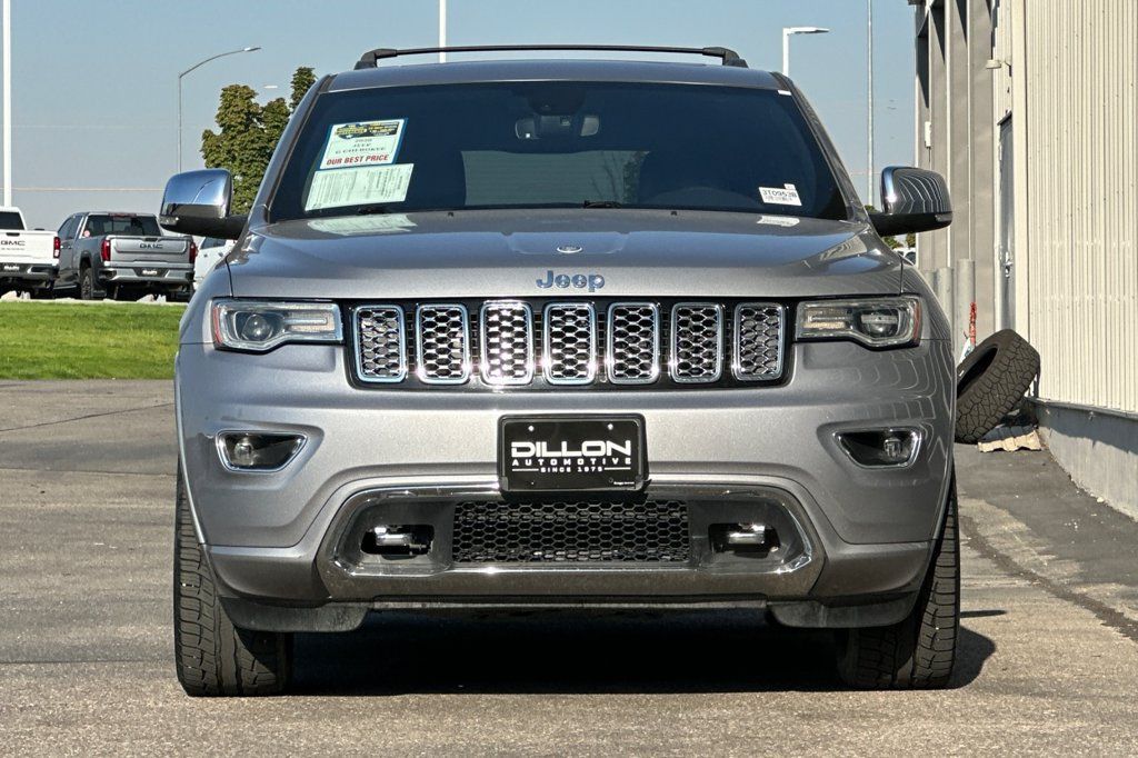 Used 2020 Jeep Grand Cherokee Overland AWD/4WD image 12