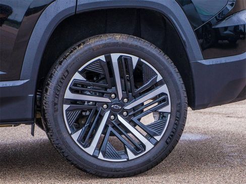 New 2026 Chevrolet Equinox RS w/ Convenience Package III image 7