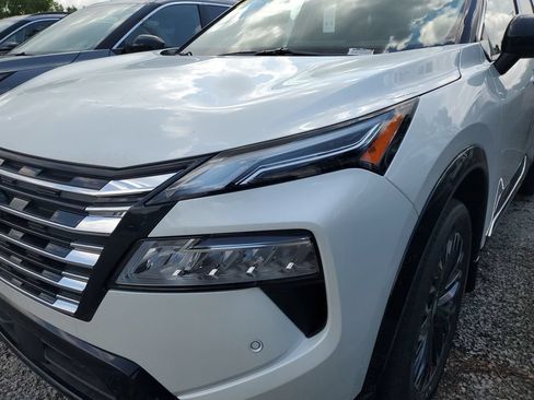 New 2026 Nissan Rogue Platinum w/ Platinum Premium Package AWD/4WD image 34