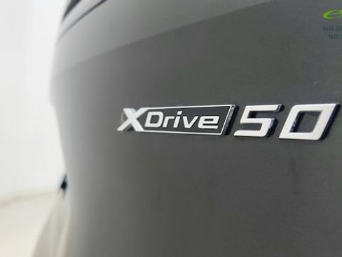 Used 2024 BMW iX xDrive50 w/ Sport Package AWD/4WD image 18