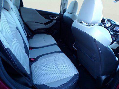 Used 2021 Subaru Forester Premium image 17