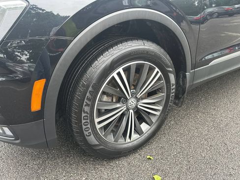 Used 2018 Volkswagen Tiguan SEL AWD/4WD image 7