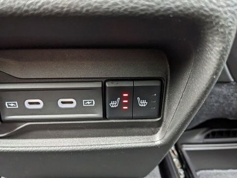 New 2026 Jeep Grand Cherokee Limited w/ Limited Altitude Package RWD image 40