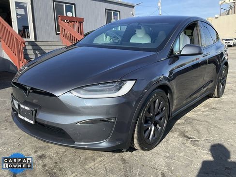 Used 2023 Tesla Model X Plaid image 75