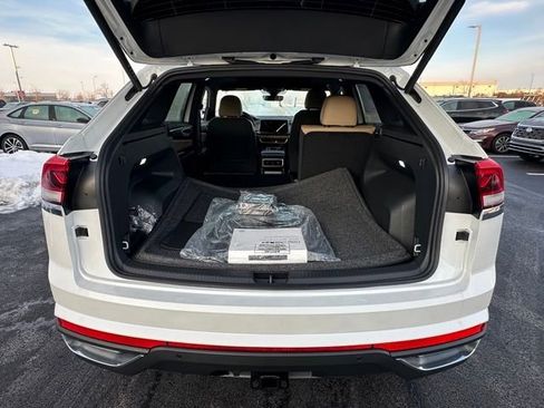 New 2026 Volkswagen Atlas Cross Sport SE AWD/4WD image 17