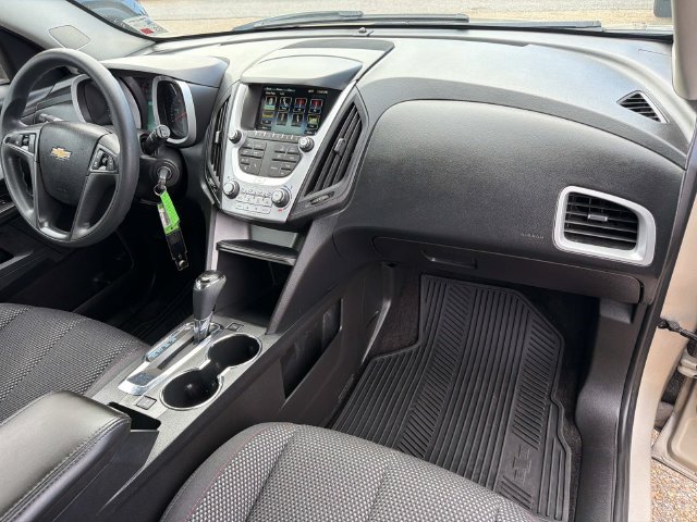 Used 2016 Chevrolet Equinox LS FWD image 16