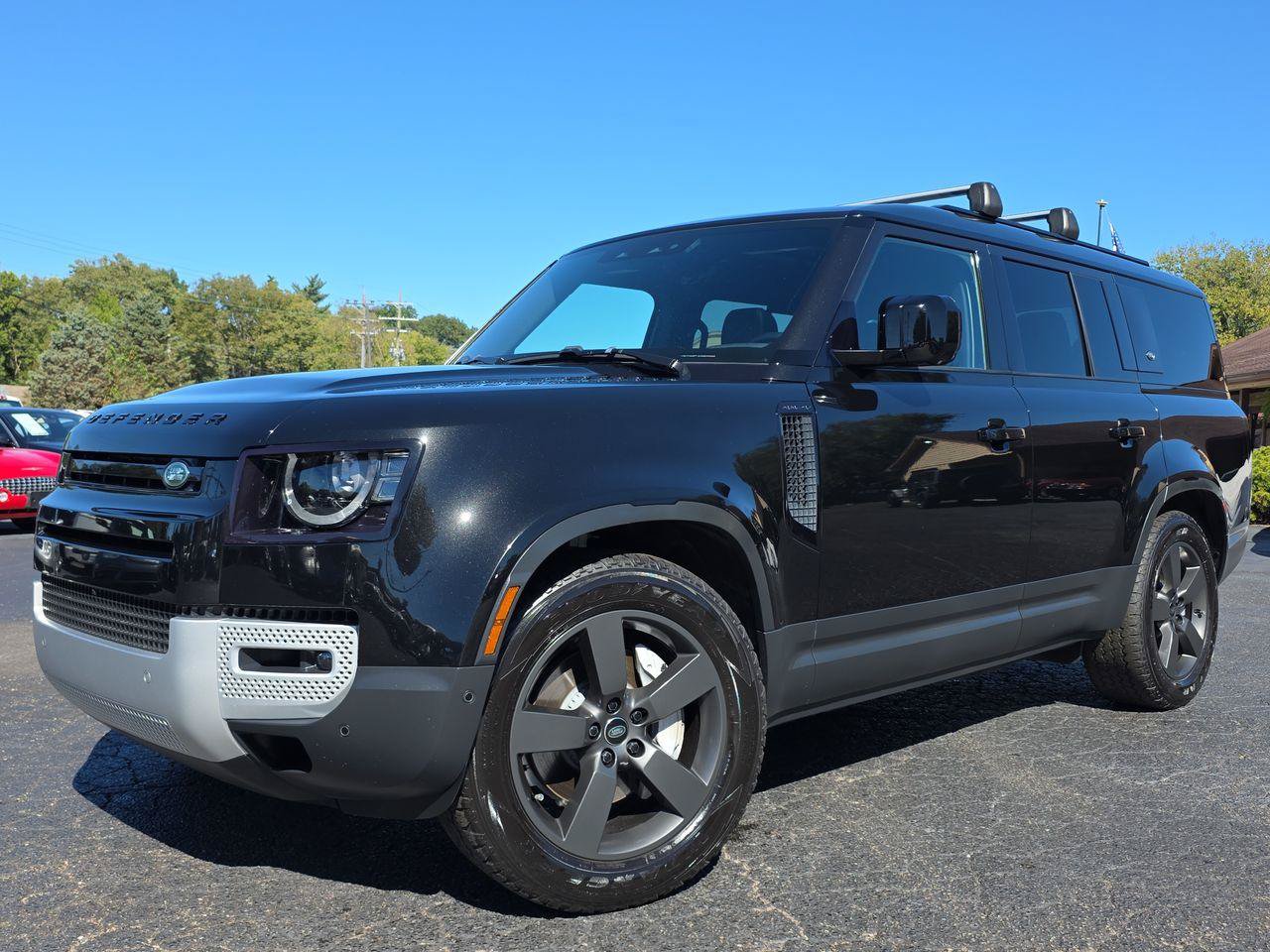 Used 2023 Land Rover Defender 130 SE AWD/4WD image 1