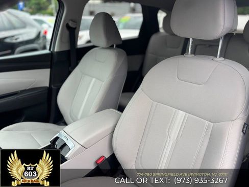 Used 2025 Hyundai Tucson SEL AWD/4WD image 21