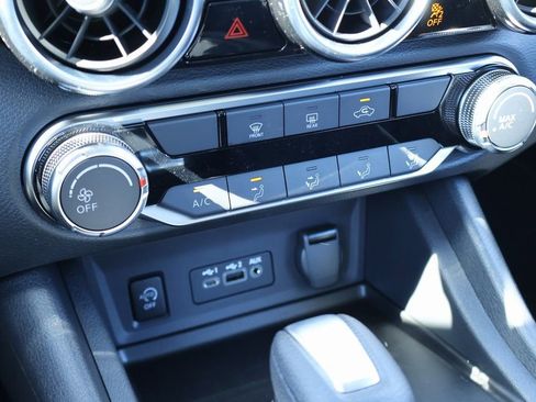 New 2025 Nissan Sentra SV image 12