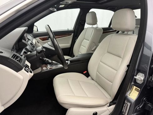 Used 2011 Mercedes-Benz C 300 4MATIC Sedan image 10