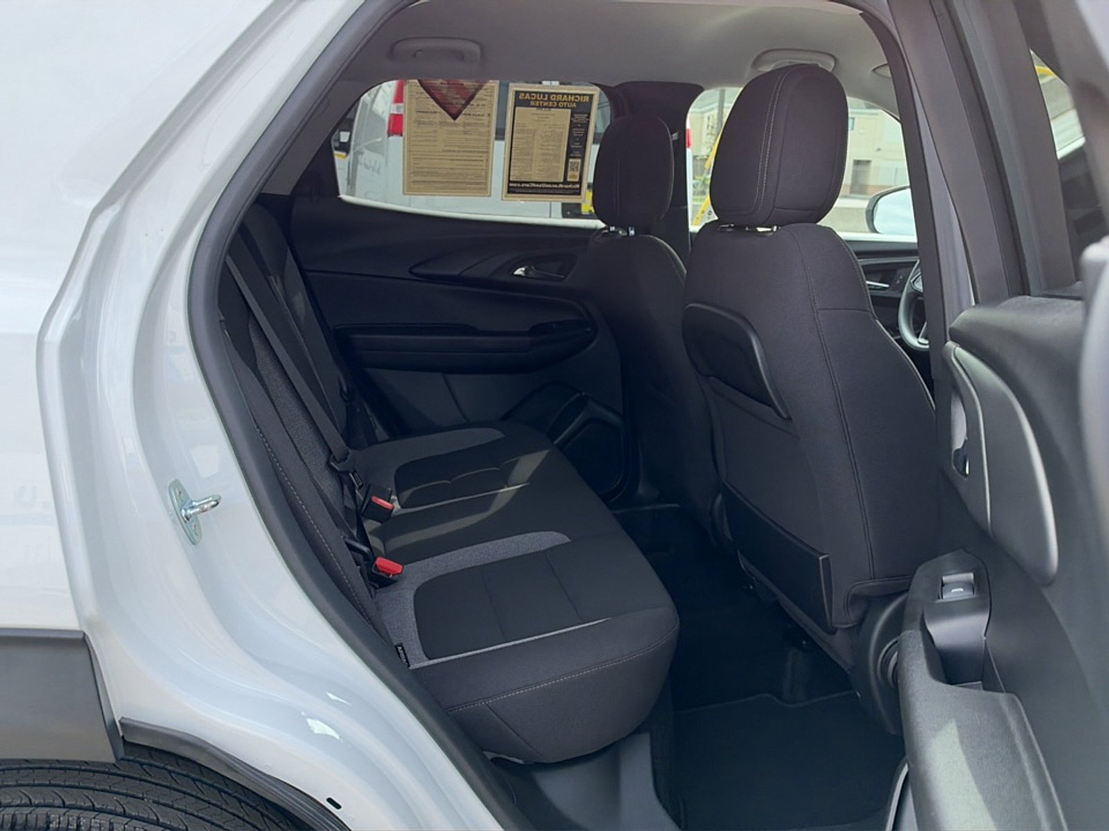 Used 2023 Chevrolet TrailBlazer LT AWD/4WD image 19