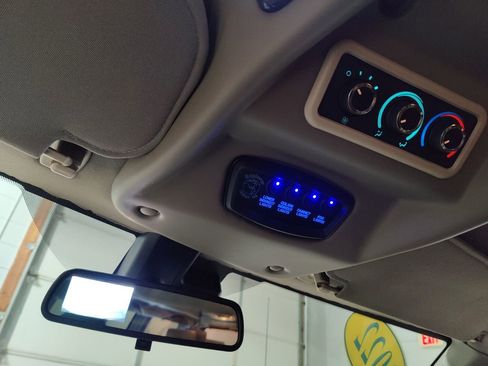 Used 2022 Chevrolet Express 2500 Extended w/ Enhanced Convenience Package RWD image 39