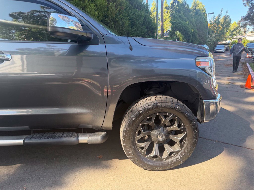 Used 2018 Toyota Tundra Limited w/ Limited Premium Package AWD/4WD image 3
