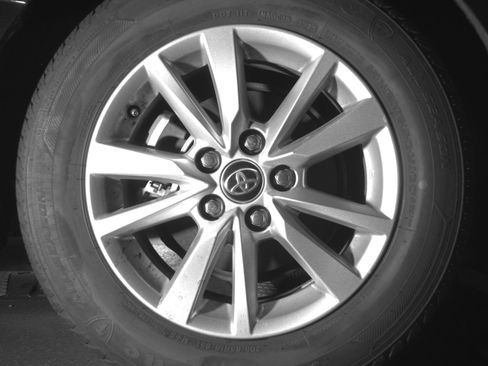 Used 2025 Toyota Camry LE FWD image 15