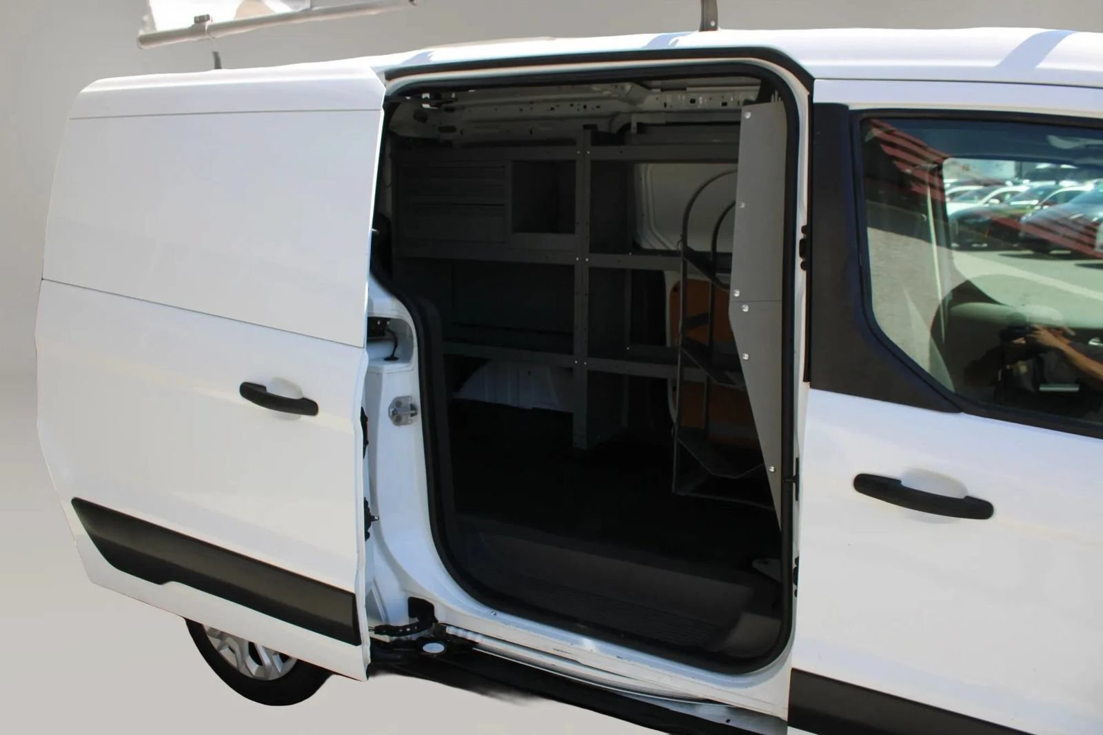 Used 2019 Ford Transit Connect XLT FWD image 19