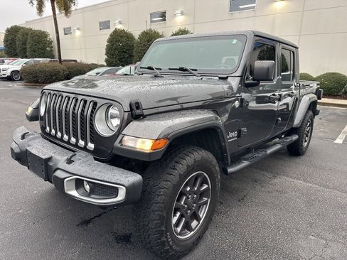 Used 2023 Jeep Gladiator Overland image 7
