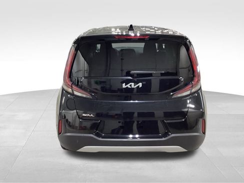 Certified 2023 Kia Soul LX image 8